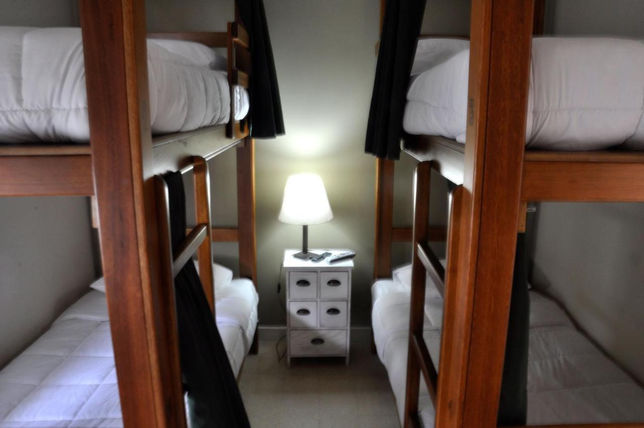 Casa Alevines Hostel & Suitesプンタ・デル・エステ エクステリア 写真