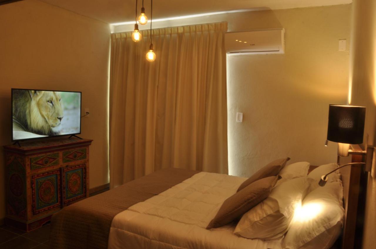 Casa Alevines Hostel & Suitesプンタ・デル・エステ エクステリア 写真