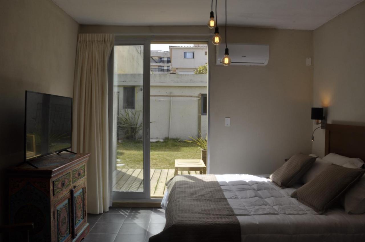 Casa Alevines Hostel & Suitesプンタ・デル・エステ エクステリア 写真
