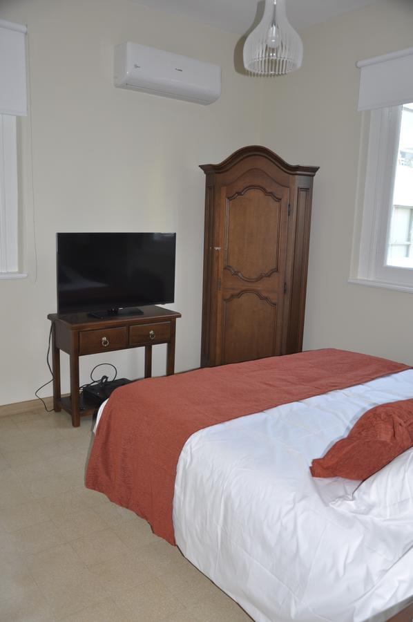 Casa Alevines Hostel & Suitesプンタ・デル・エステ エクステリア 写真